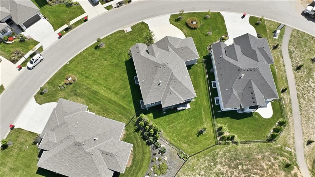 Photo 49 of 54 - 9436 Aurora Street, Lenexa, KS 66220
