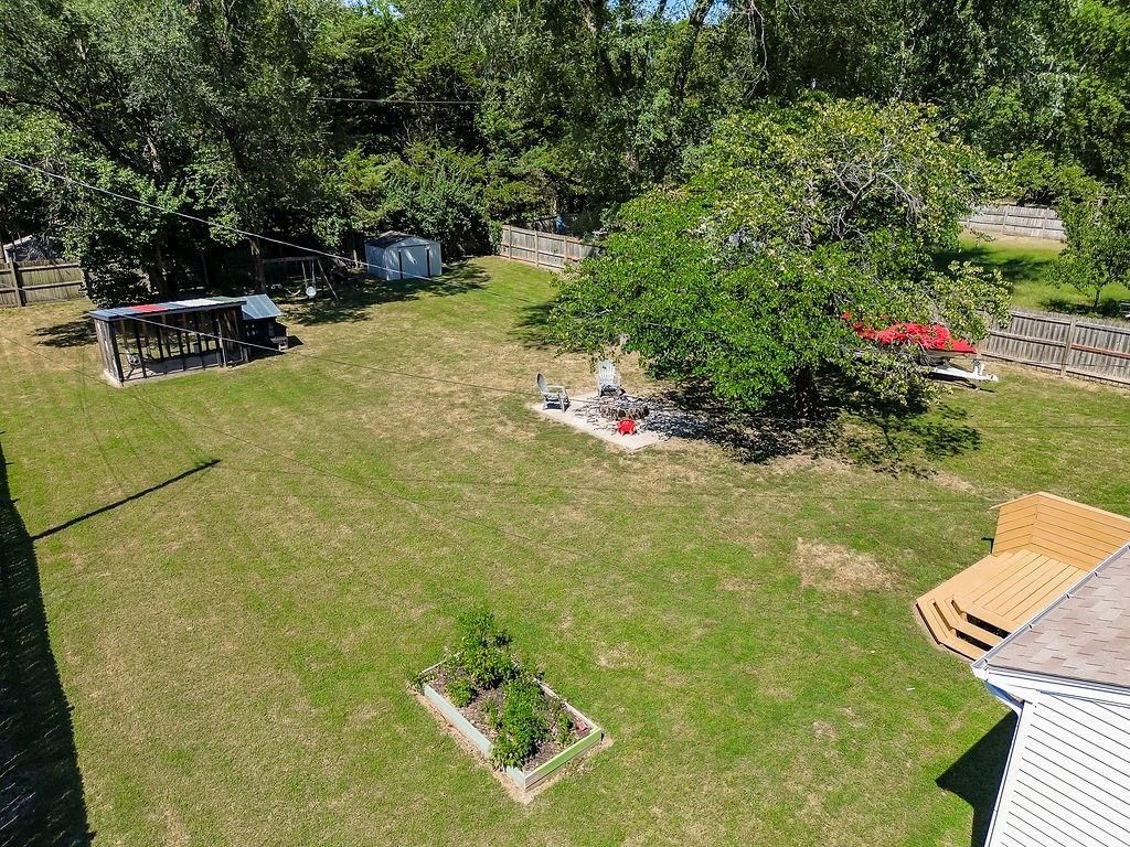Photo 19 of 32 - 17226 Chula Vista Drive, Belton, MO 64012