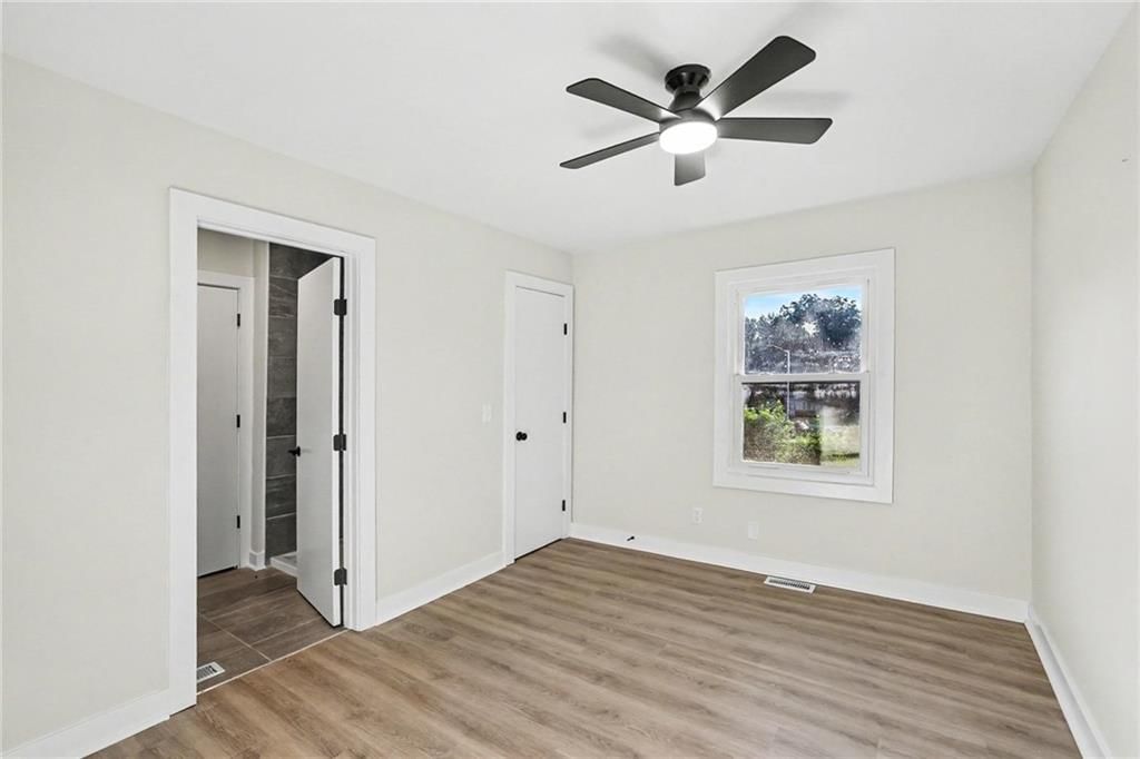 5628 Melrose Lane — photo 9