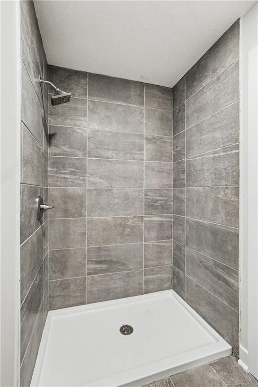 5628 Melrose Lane — photo 12