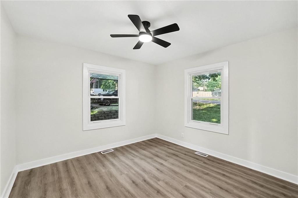 5628 Melrose Lane — photo 14