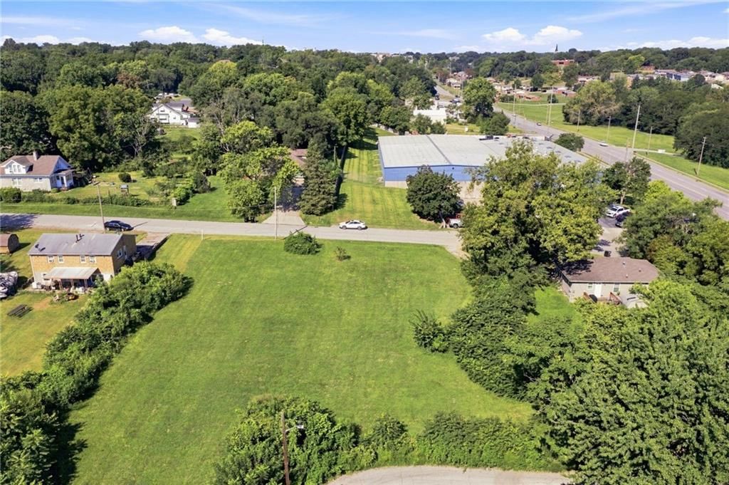 119 N Wilson Street E, Independence, MO: listing photo 2