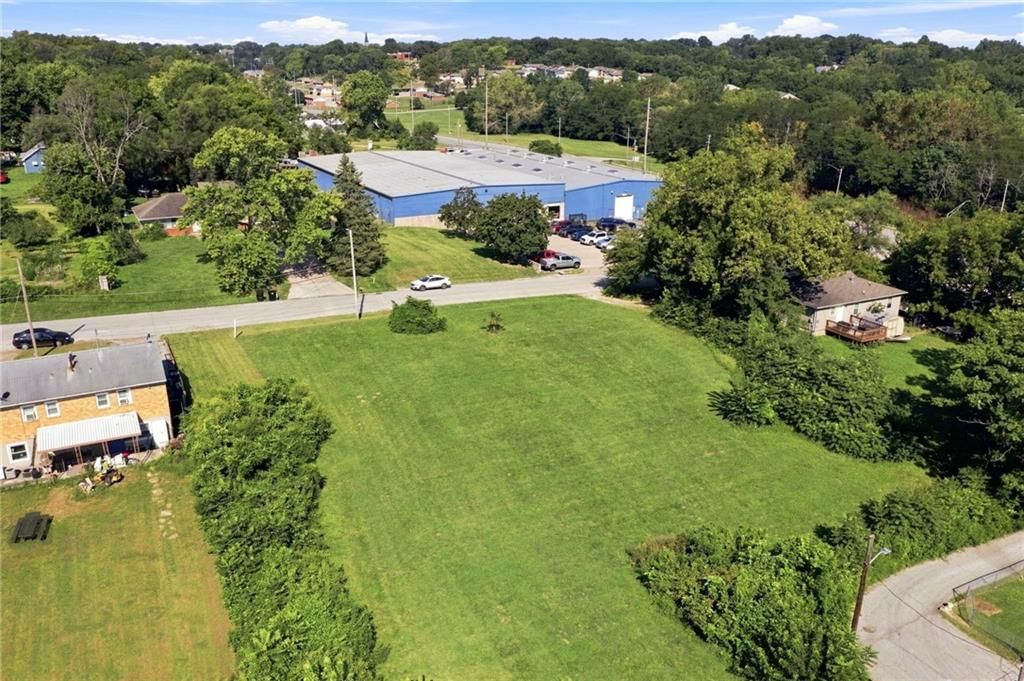 119 N Wilson Street E, Independence, MO: listing photo 3