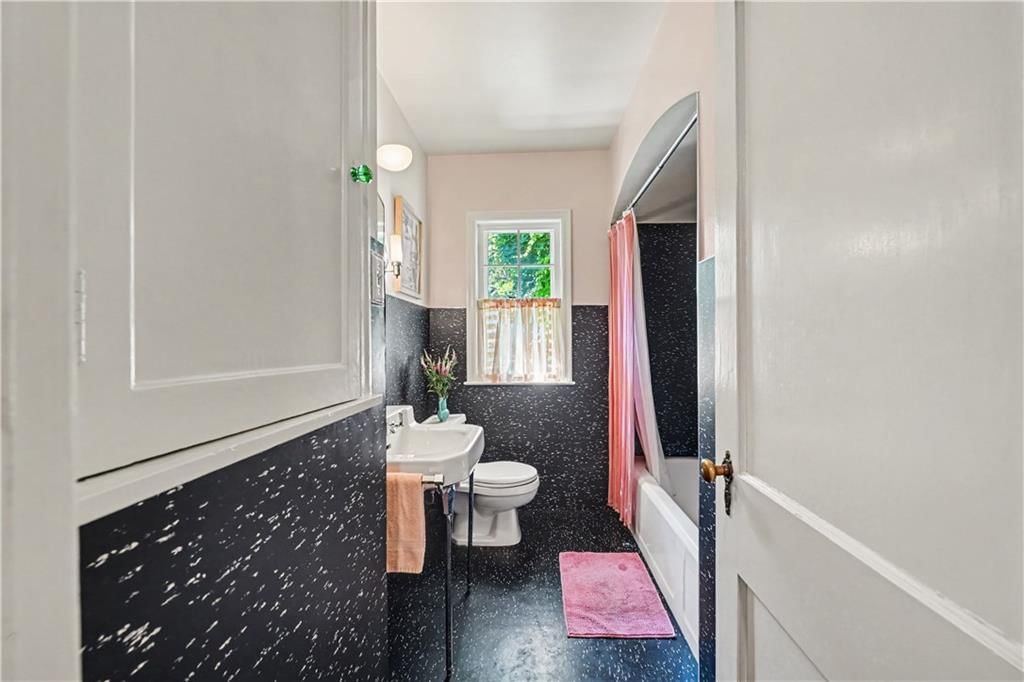 1902 S Lake Drive — photo 15