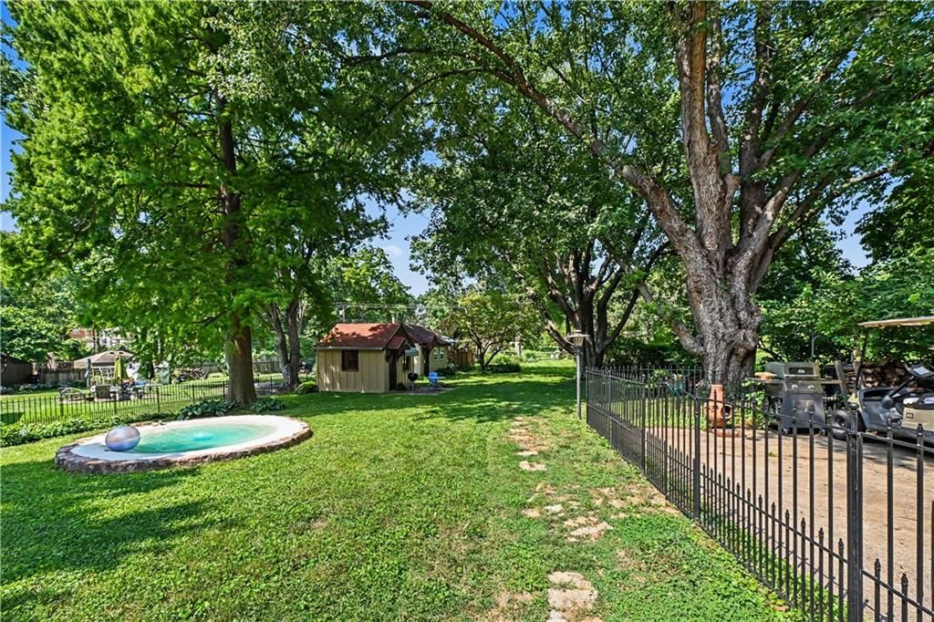 1902 S Lake Drive — photo 27