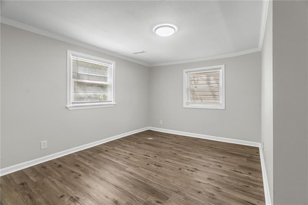 3820 N Brighton Avenue — photo 7
