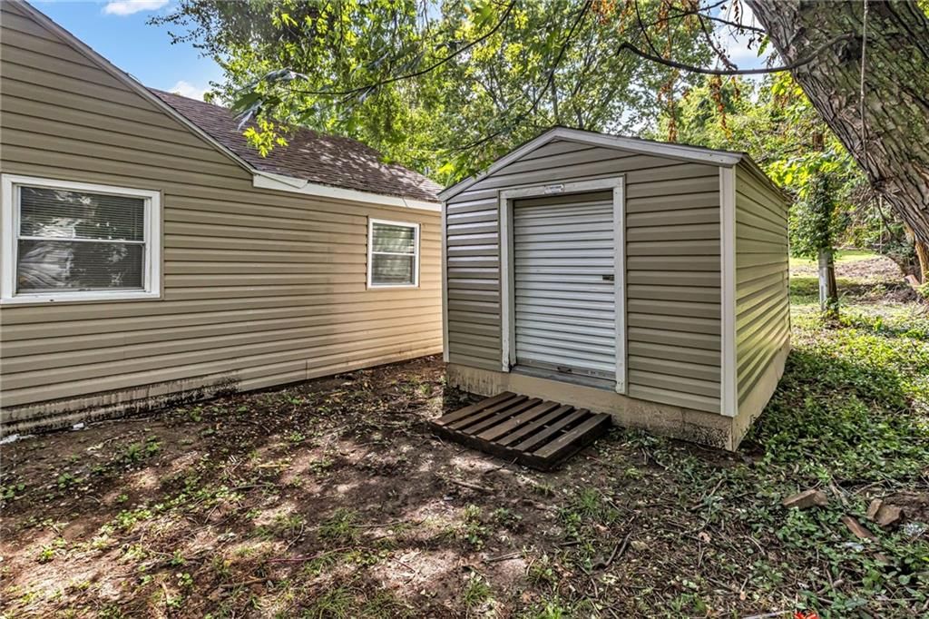 3820 N Brighton Avenue — photo 13