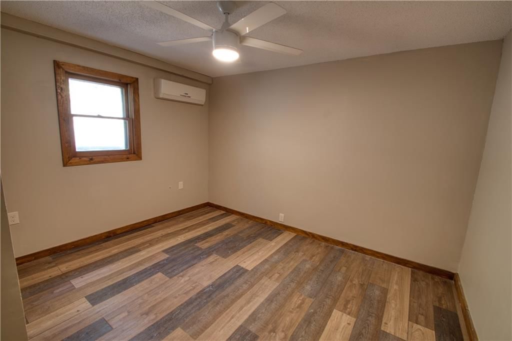138 Laguna Drive — photo 25