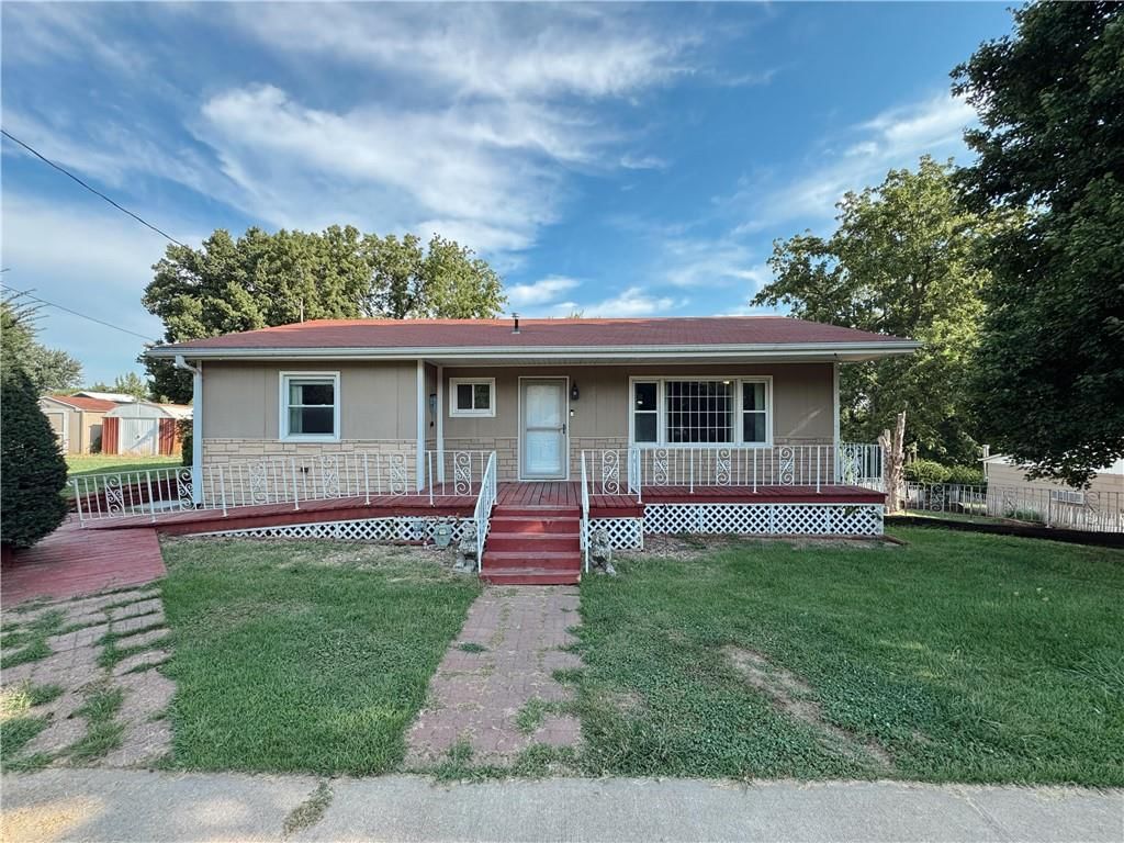 2921 Pear Street — photo 1