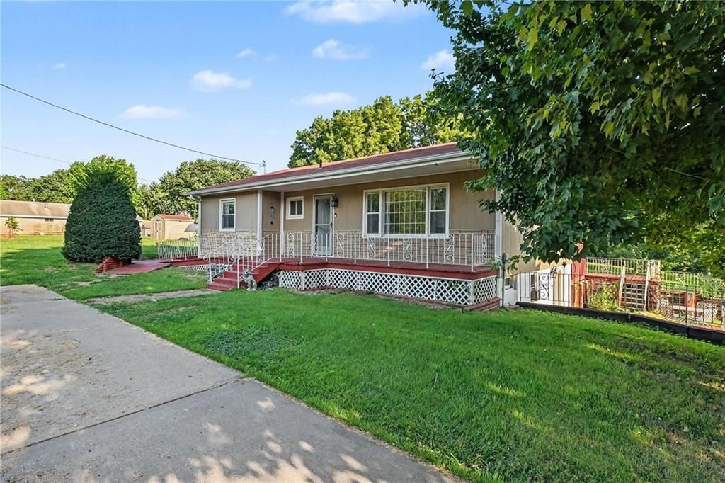 2921 Pear Street — photo 2