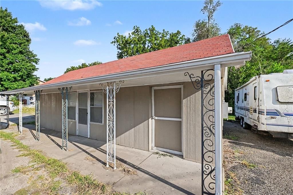 2921 Pear Street — photo 22