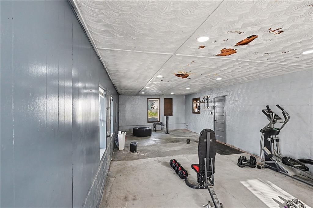 2921 Pear Street — photo 23