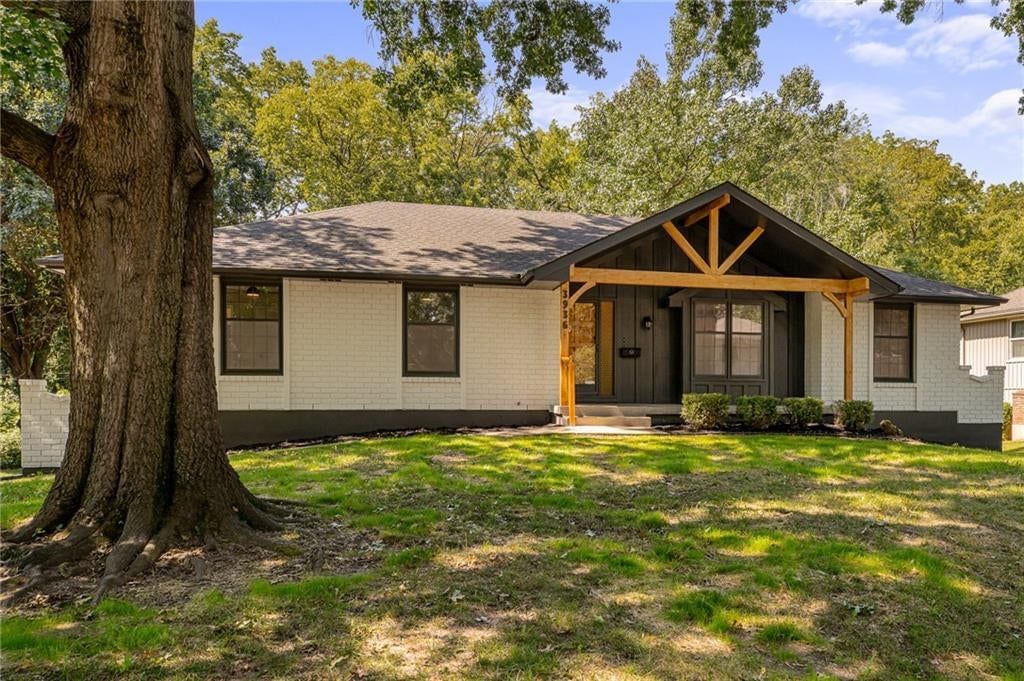 3936 S Sherman Drive — photo 7