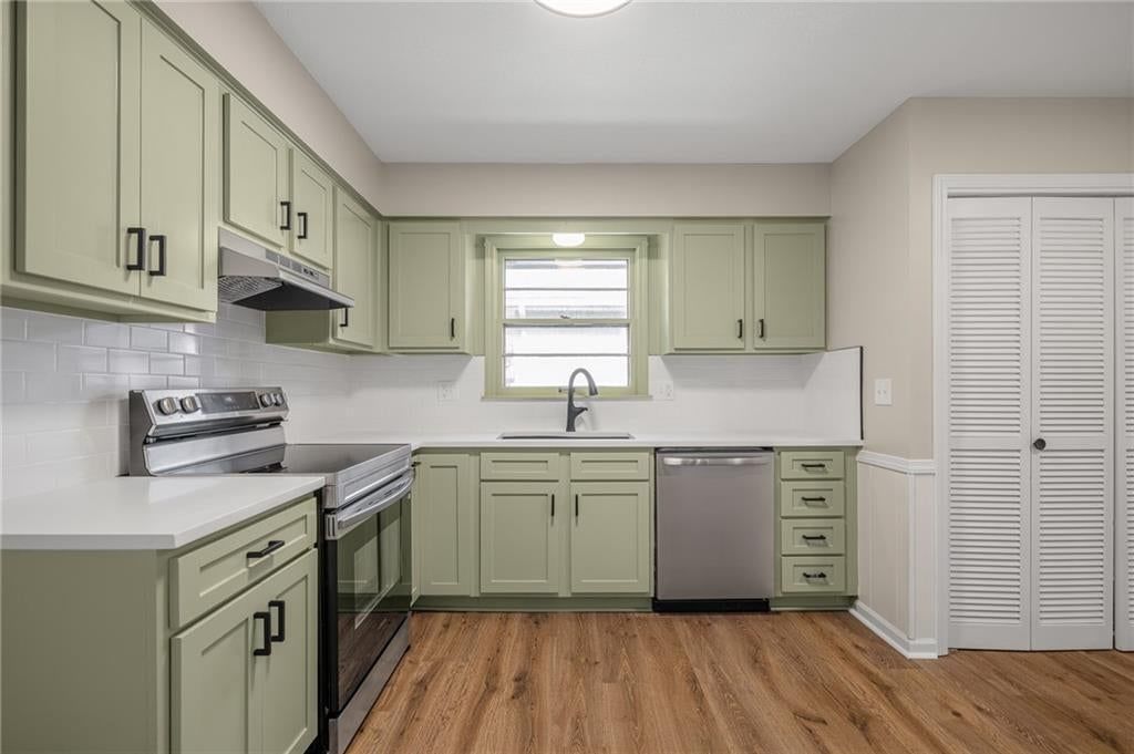 3936 S Sherman Drive — photo 32