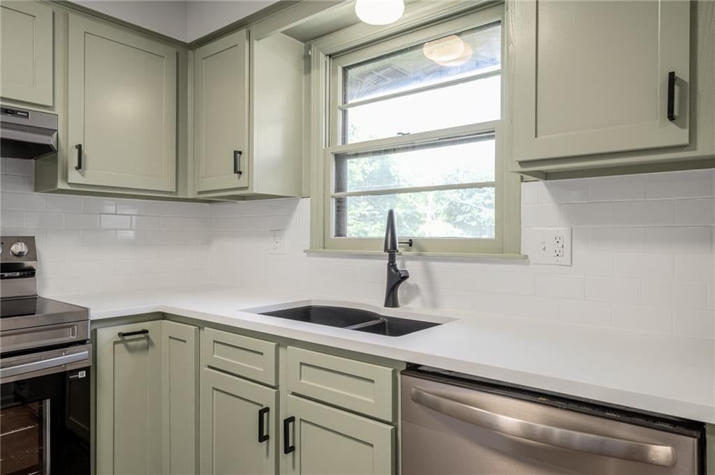 3936 S Sherman Drive — photo 33