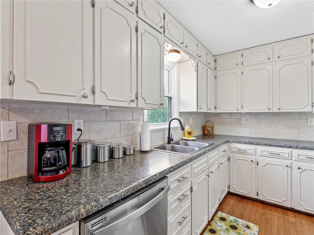612 Crispin Street — photo 10