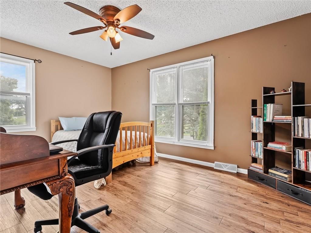 612 Crispin Street — photo 17