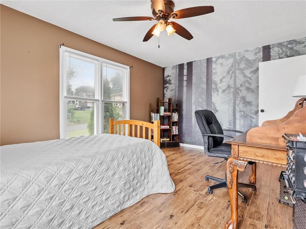 612 Crispin Street — photo 18