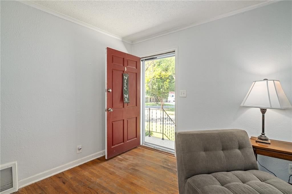 8605 Summit Street — photo 5