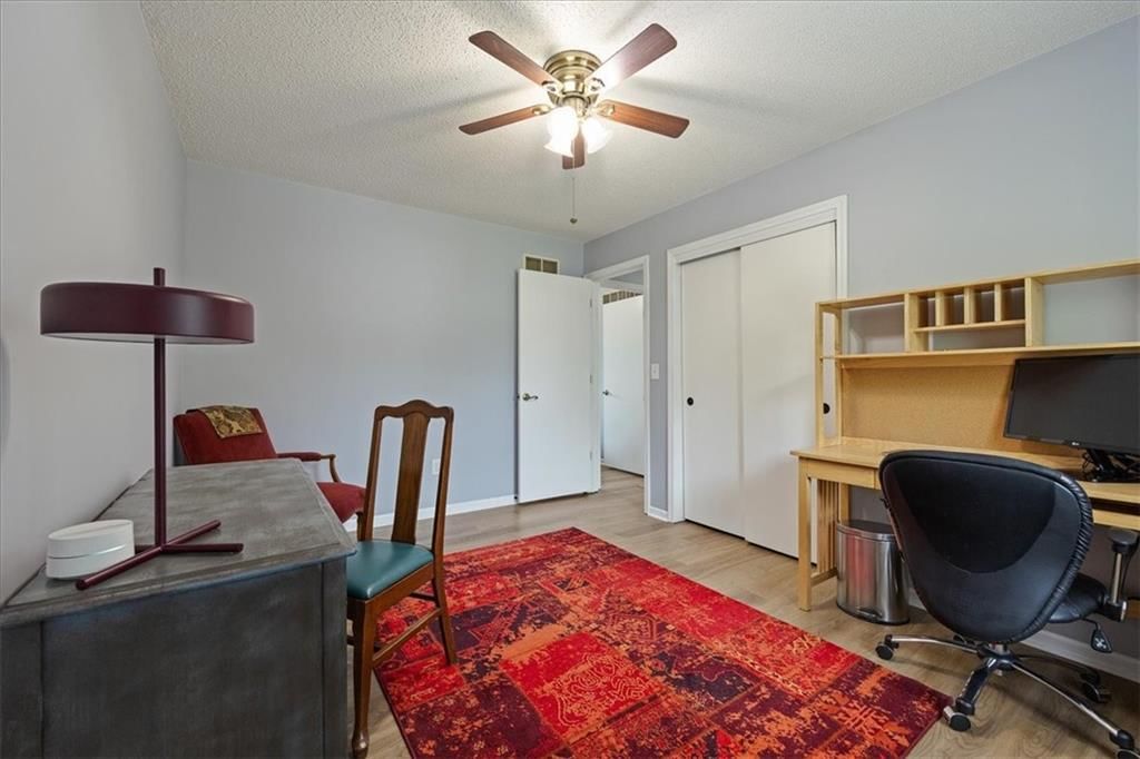 1101 E Northview Street — photo 15