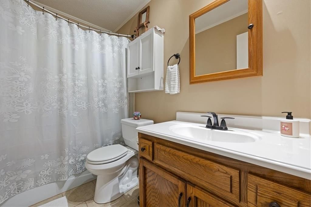 1101 E Northview Street — photo 16