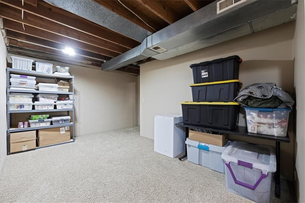 1101 E Northview Street — photo 20