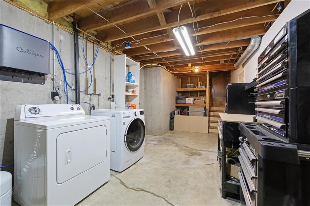 1101 E Northview Street — photo 21