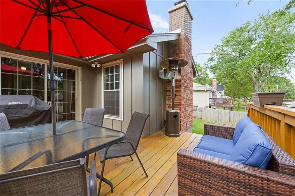 1101 E Northview Street — photo 23