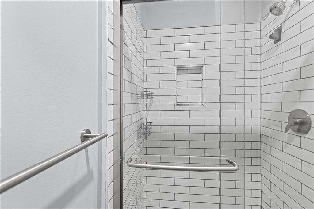 6418 Aminda Street — photo 30