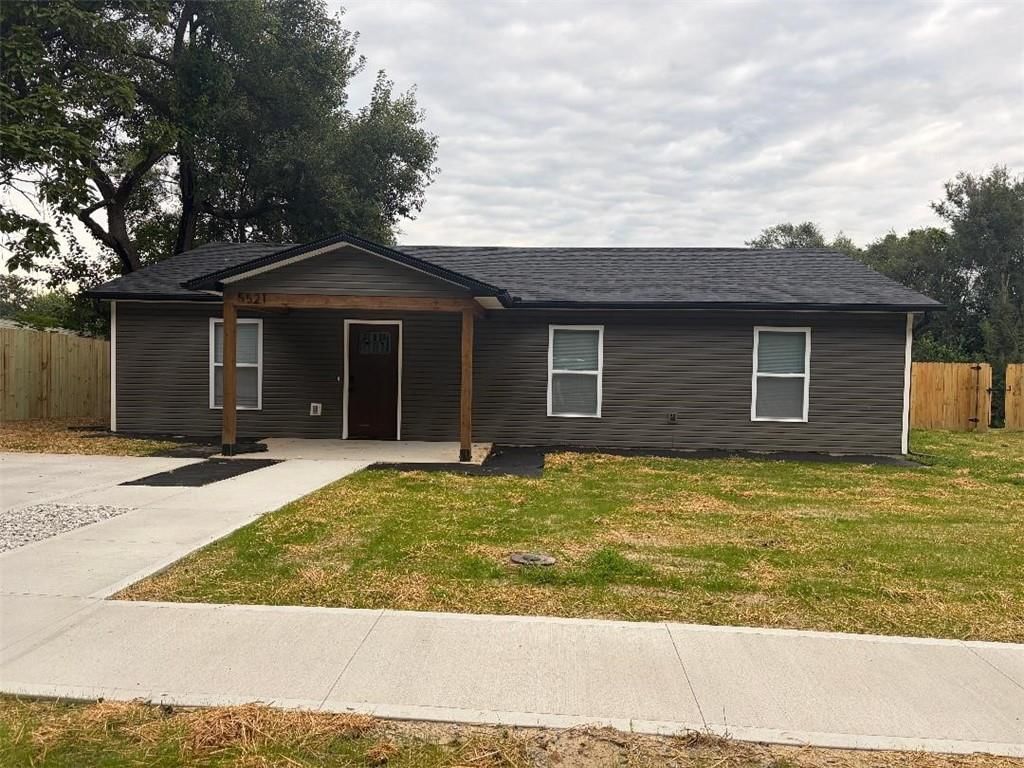5525 S 1st Street, St Joseph, MO
