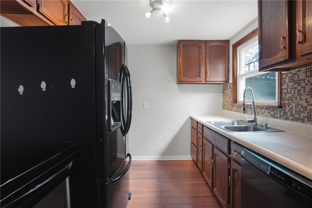7217 Brooklyn Avenue — photo 9