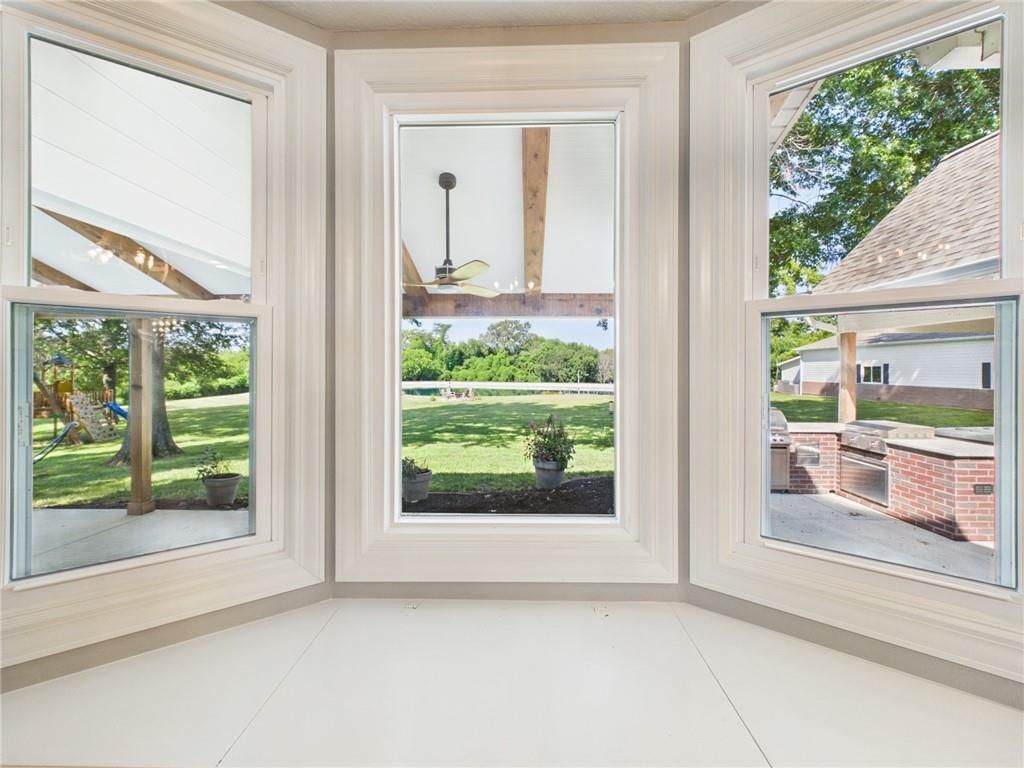 Photo 36 of 92 - 3318 S Bellechase Drive, Grain Valley, MO 64029