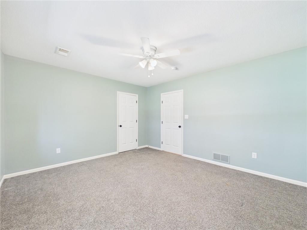 Photo 52 of 92 - 3318 S Bellechase Drive, Grain Valley, MO 64029