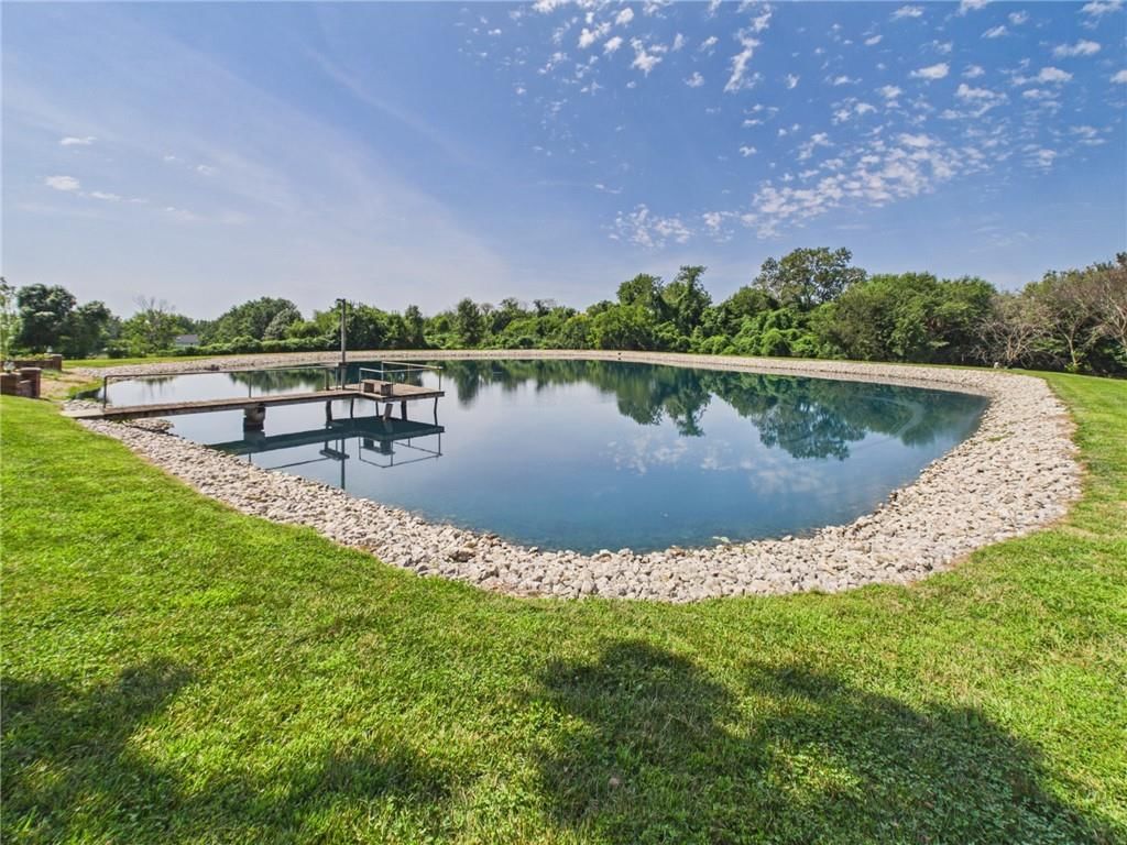 Photo 80 of 92 - 3318 S Bellechase Drive, Grain Valley, MO 64029