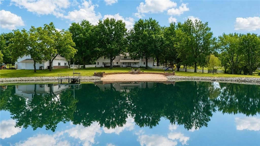 Photo 81 of 92 - 3318 S Bellechase Drive, Grain Valley, MO 64029
