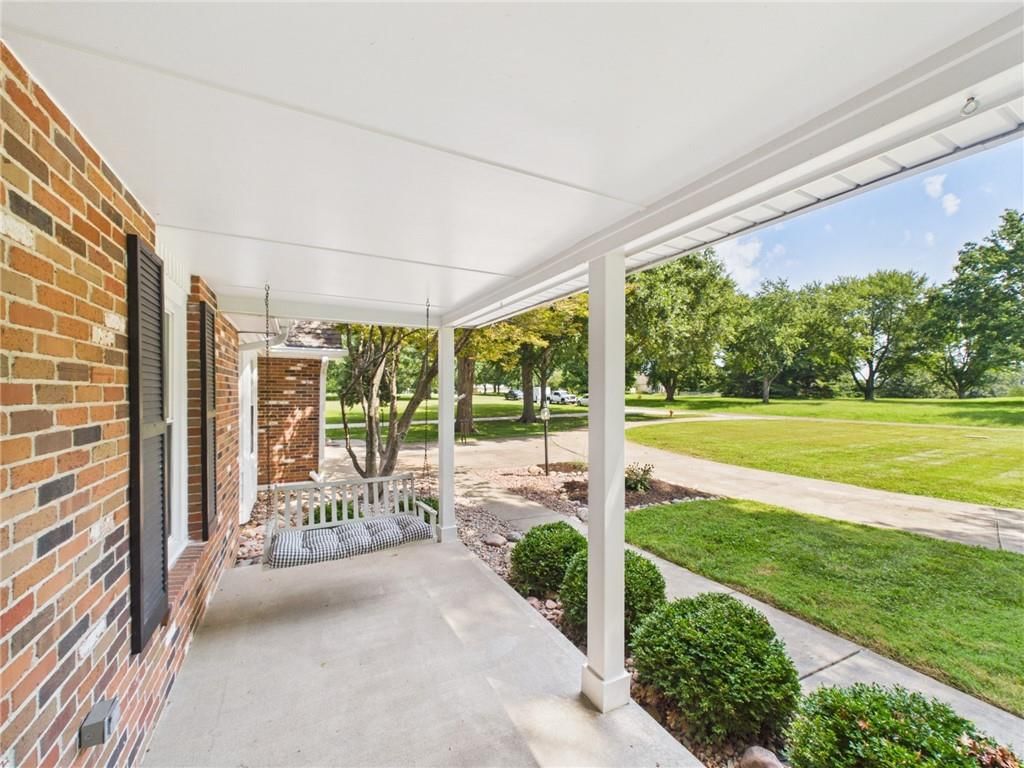 Photo 84 of 92 - 3318 S Bellechase Drive, Grain Valley, MO 64029