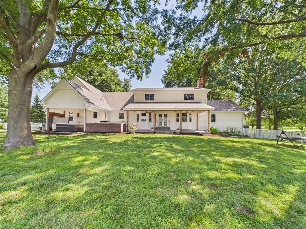Photo 87 of 92 - 3318 S Bellechase Drive, Grain Valley, MO 64029