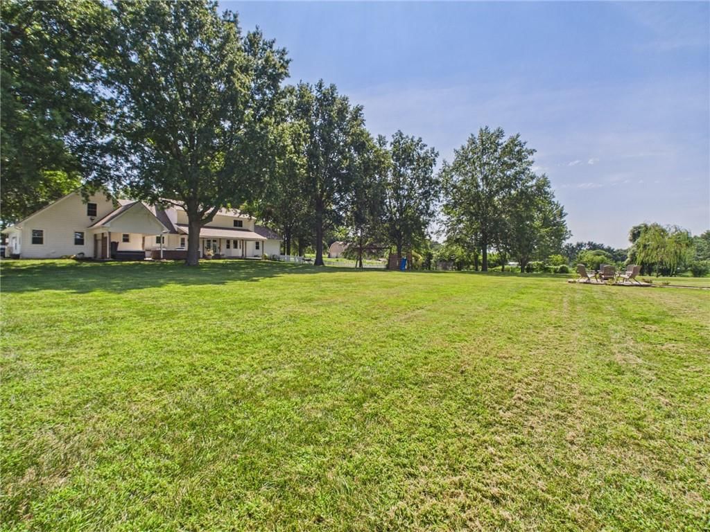 Photo 88 of 92 - 3318 S Bellechase Drive, Grain Valley, MO 64029
