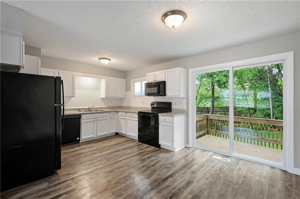 11407 Delmar Avenue — photo 17