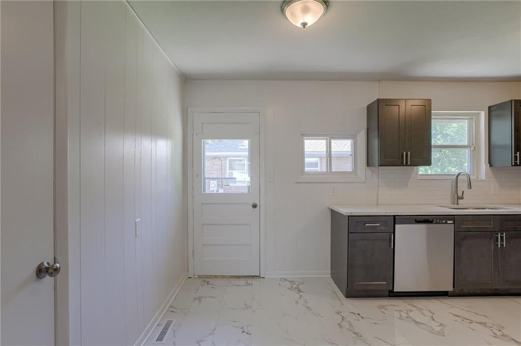 1200 N Osage Street — photo 6