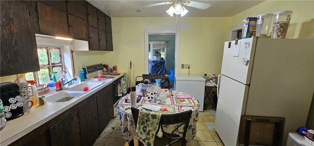 608 E Hereford Avenue, Independence, MO: listing photo 2