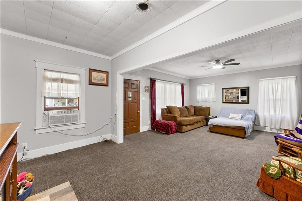 202 N Vine Street — photo 9