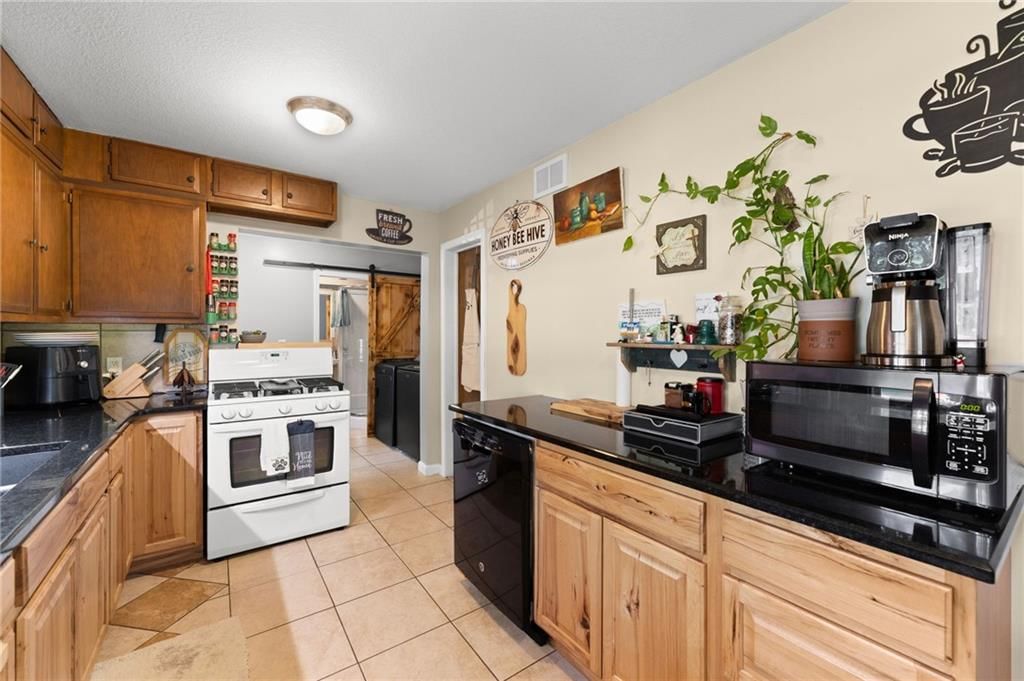 202 N Vine Street — photo 15