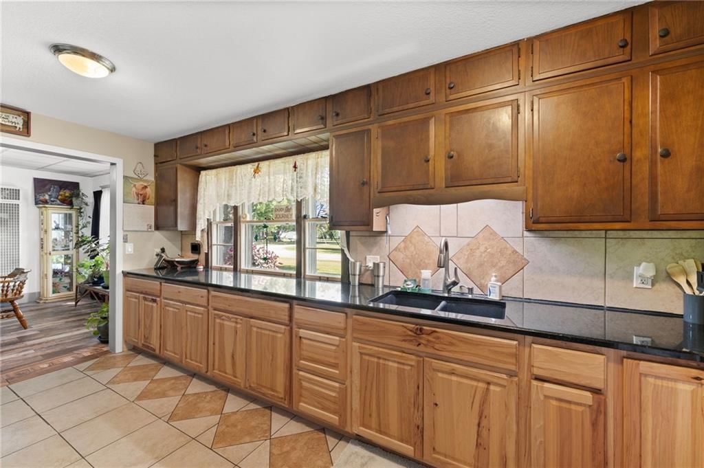 202 N Vine Street — photo 17