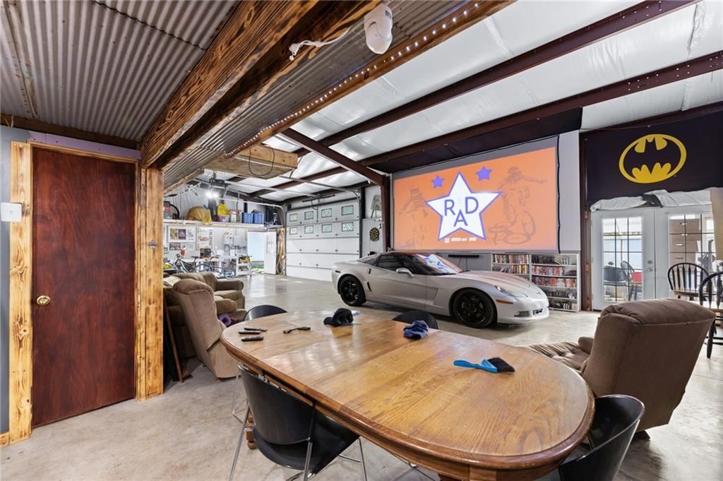 202 N Vine Street — photo 38