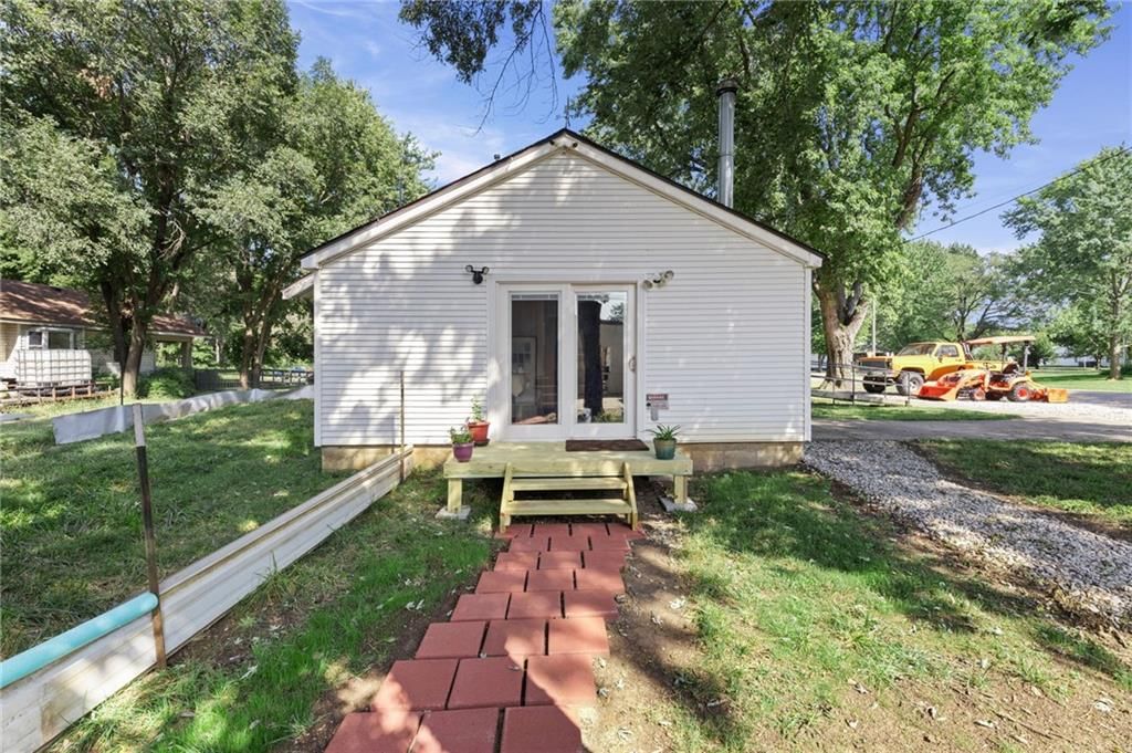 202 N Vine Street — photo 45