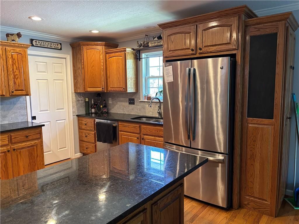 919 Shawnee Street — photo 6
