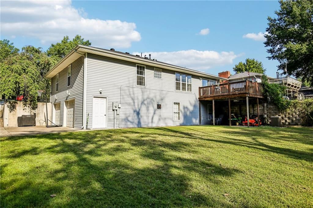 919 Shawnee Street — photo 41