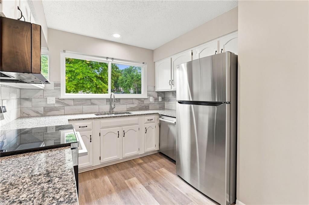 8860 Gallery Street — photo 3
