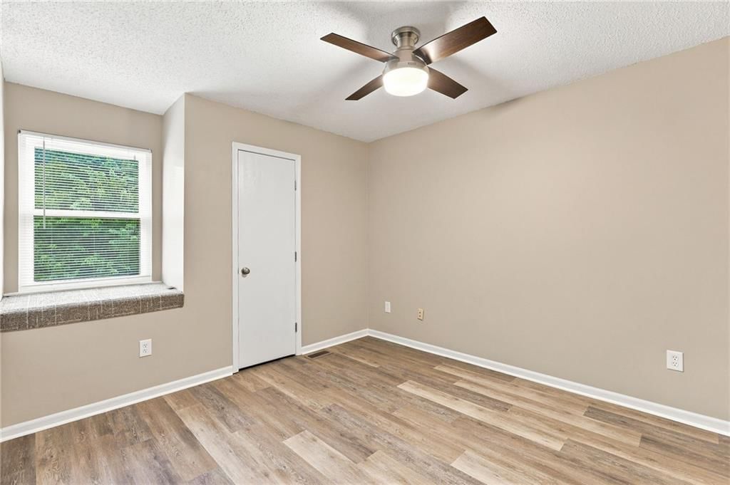 8860 Gallery Street — photo 11